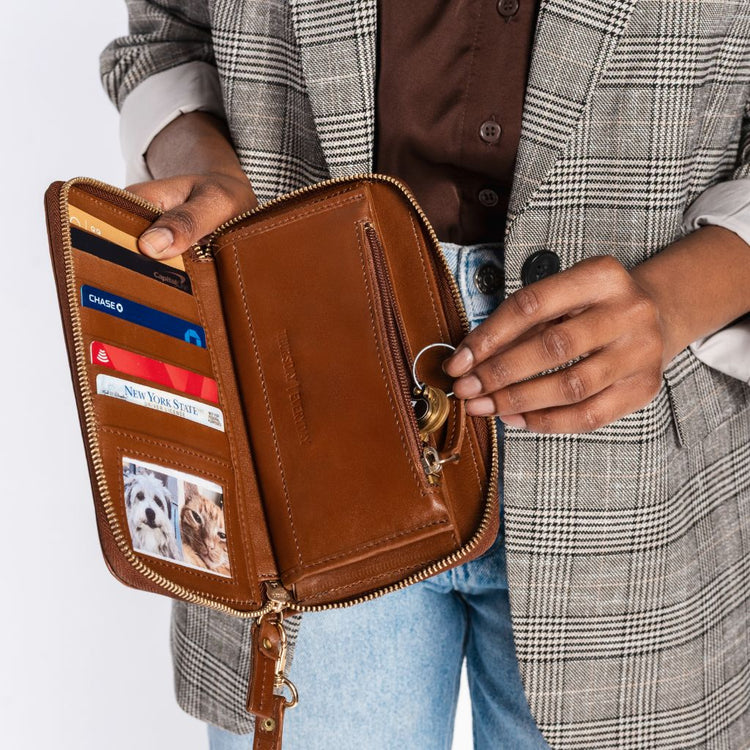 Wallet Wristlet | Saddle